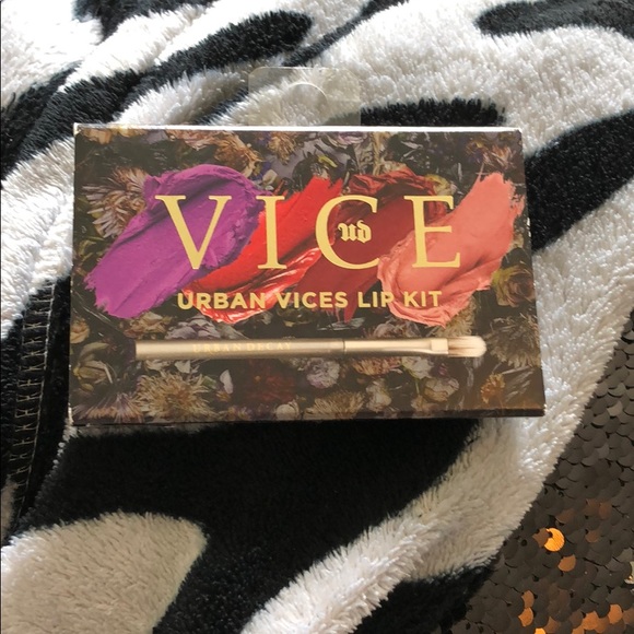 Urban Decay Urban Vices Lip Kit NIB - Picture 2 of 4